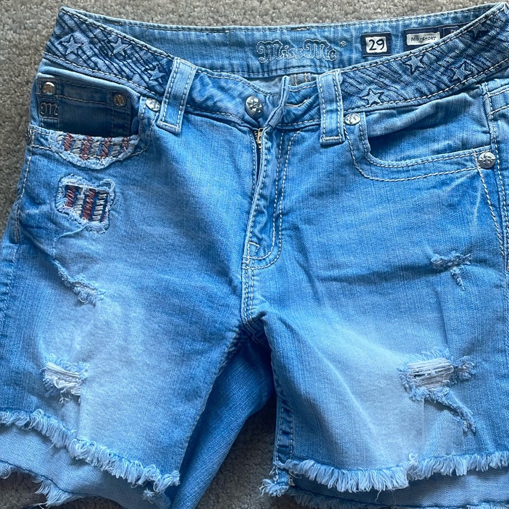 Miss me mid-short size 29